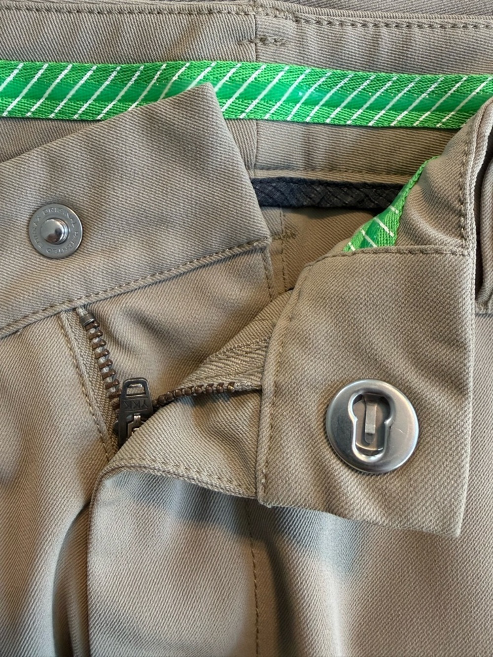 Bonobos Highland Tour Performance Golf Pants 33x30 Athletic Fit - Khaki Sahara - Picture 3 of 14